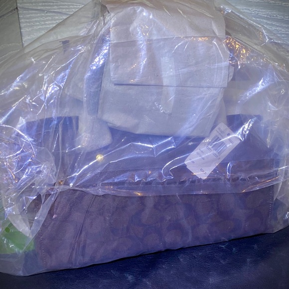 COPY - COACH BAG NWT BROWN BLACK CANVAS Gold hardware. Satchel - Picture 2 of 2